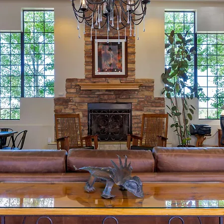 Best Western Paint Pony Lodge