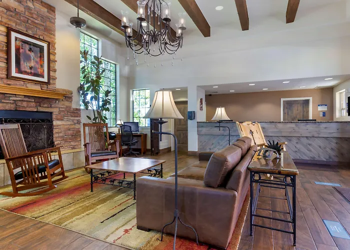 Western Paint Pony Hotel 2*