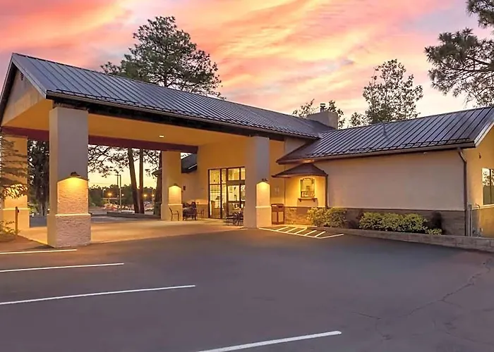 Western Paint Pony Hotel 2*