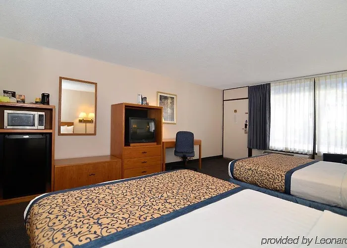 Western Paint Pony Hotel